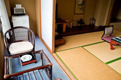 おかもとまり